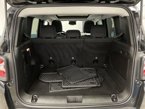 Used 2023 Jeep Renegade Altitude w/ Sun/Sound Group image 16