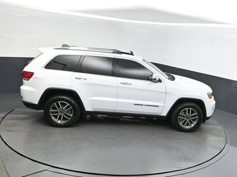 Used 2021 Jeep Grand Cherokee Limited w/ Luxury Group II image 35