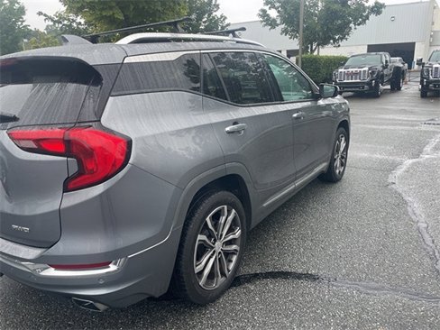 Used 2019 GMC Terrain Denali w/ Advanced Safety Package image 3