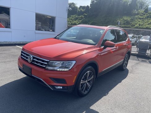 Certified 2019 Volkswagen Tiguan SEL w/ 3rd Row Seat Package image 3