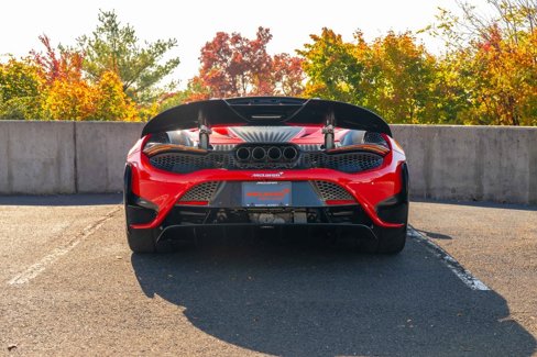 Used 2022 McLaren 765LT image 10