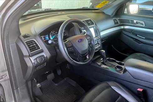 Used 2017 Ford Explorer XLT w/ Equipment Group 202A image 16