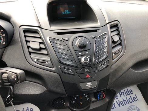 Used 2015 Ford Fiesta S image 25