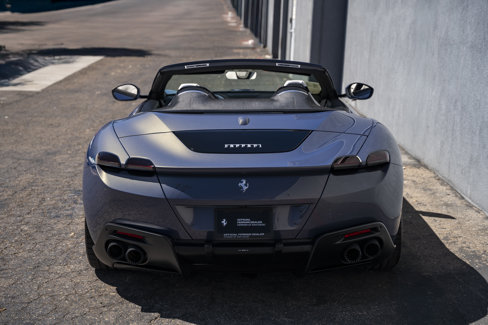 Used 2025 Ferrari Roma Spider image 4