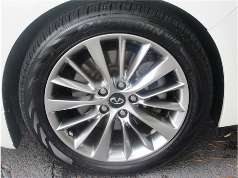 Used 2018 INFINITI Q50 Luxe w/ Cargo Package (L95) image 30