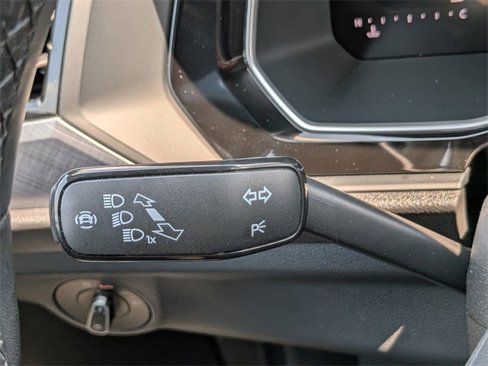 Used 2024 Volkswagen Jetta SE image 24