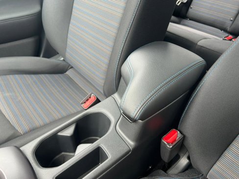 Used 2025 Nissan Leaf S image 26