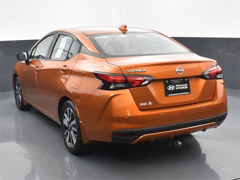Used 2021 Nissan Versa SV image 5