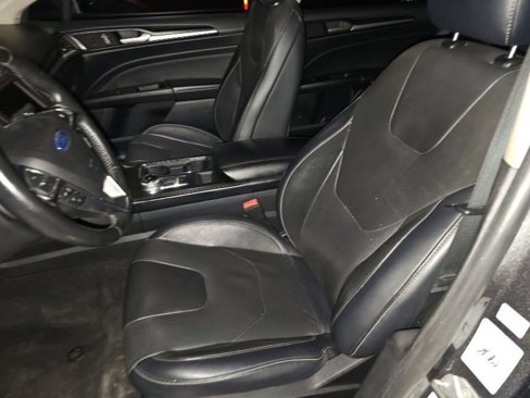 Used 2019 Ford Fusion Titanium image 17