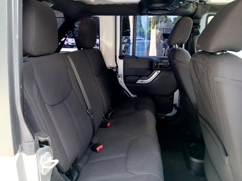 Used 2013 Jeep Wrangler Unlimited Sport image 12