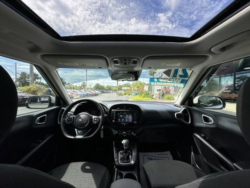 Used 2021 Kia Soul GT-Line image 25