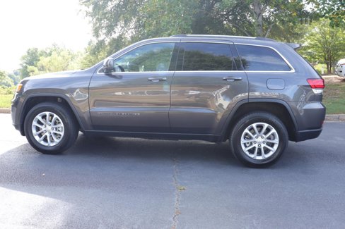 Used 2021 Jeep Grand Cherokee Laredo image 5