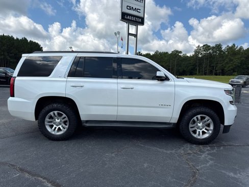 Used 2016 Chevrolet Tahoe LT image 2