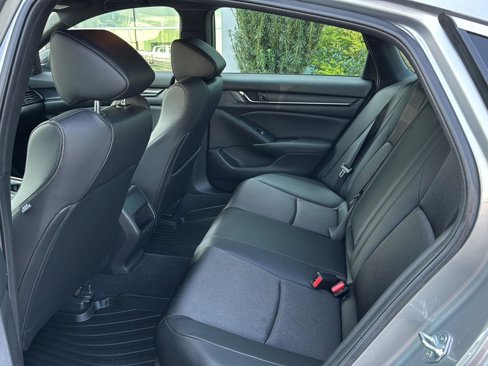 Used 2022 Honda Accord Sport image 9