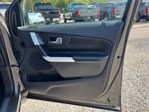 Used 2012 Ford Edge Limited image 19