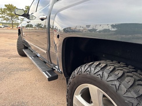 Used 2017 Chevrolet Silverado 1500 High Country image 52