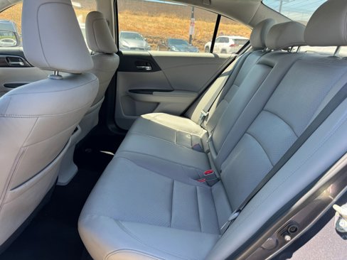 Used 2017 Honda Accord EX-L image 31