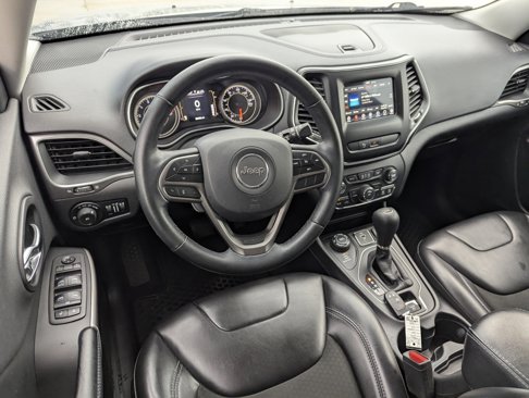 Used 2019 Jeep Cherokee Latitude Plus w/ Cold Weather Group image 21