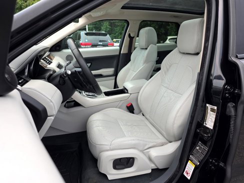 Used 2015 Land Rover Range Rover Evoque Prestige image 27