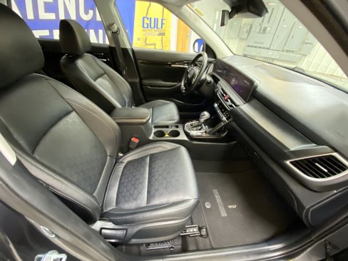 Used 2024 Kia Seltos SX w/ SX Sunroof Package image 27