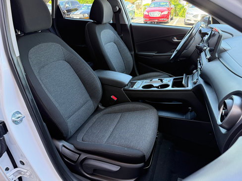 Used 2023 Hyundai Kona SEL image 40