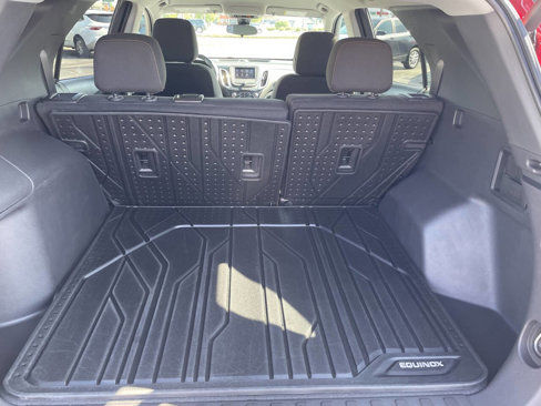 Used 2024 Chevrolet Equinox LT w/ LPO, Floor Liner Package image 5