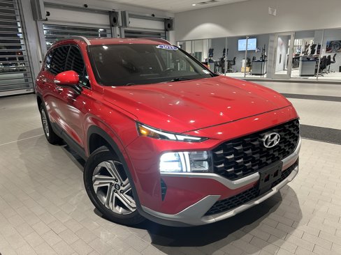 Used 2023 Hyundai Santa Fe SEL image 2