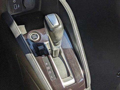 Used 2021 Nissan Versa SV image 12