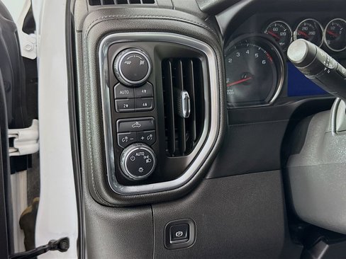 Used 2019 Chevrolet Silverado 1500 LT w/ All-Star Edition image 10