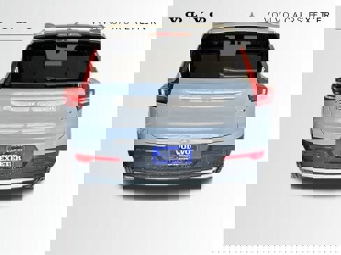 New 2025 Volvo XC40 B5 Core w/ Protection Package Premier image 15
