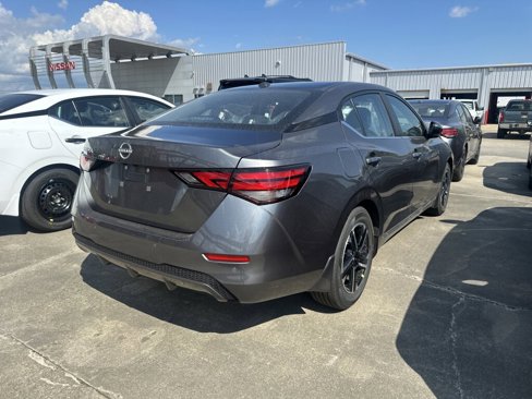 New 2025 Nissan Sentra SV image 2