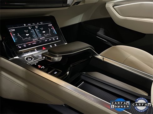 Used 2021 Audi e-tron Premium Plus w/ Premium Plus Package image 56