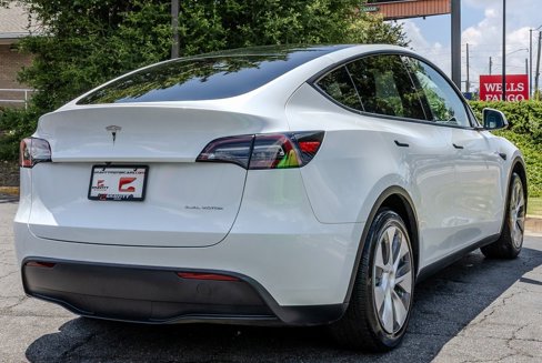 Used 2023 Tesla Model Y Long Range image 23