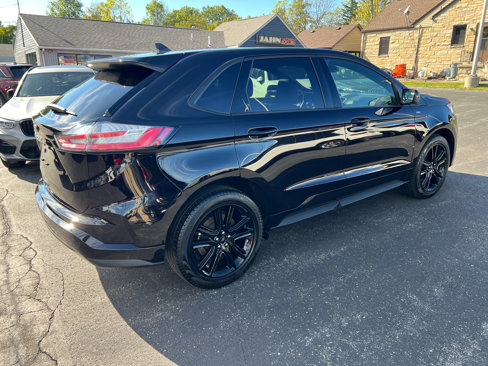 Used 2022 Ford Edge ST-Line image 5