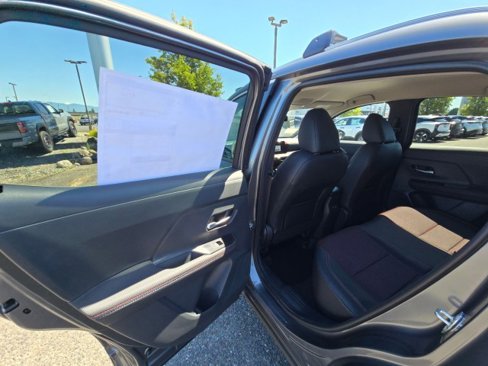 New 2025 Nissan Kicks SR image 17