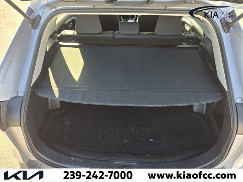 Used 2019 Toyota RAV4 XLE image 9