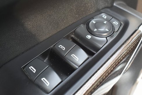 Used 2020 Chevrolet Silverado 1500 RST image 15