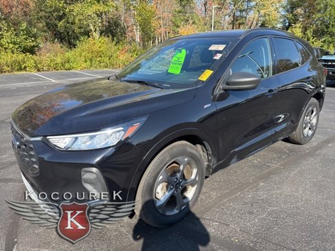 Used 2023 Ford Escape ST-Line w/ Tech Pack #1 image 3