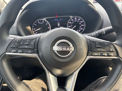 Used 2024 Nissan Sentra SV image 25