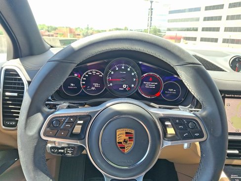 Certified 2022 Porsche Cayenne image 24