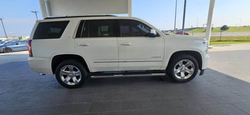 Used 2018 Chevrolet Tahoe LT w/ LT Signature Package image 4