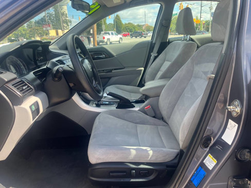 Used 2015 Honda Accord EX image 9