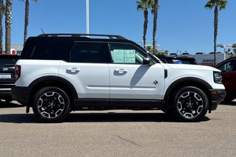 Certified 2023 Ford Bronco Sport Outer Banks w/ Tech Package image 4