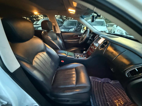 Used 2017 INFINITI QX50 2WD w/ Technology Package image 8