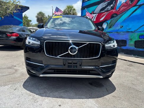 Used 2018 Volvo XC90 T6 Momentum w/ Convenience Package image 4