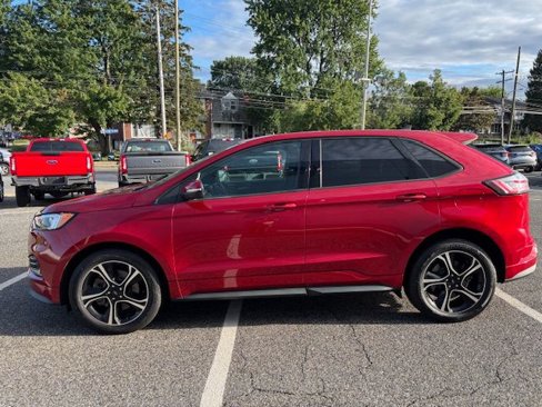 Used 2021 Ford Edge ST image 4
