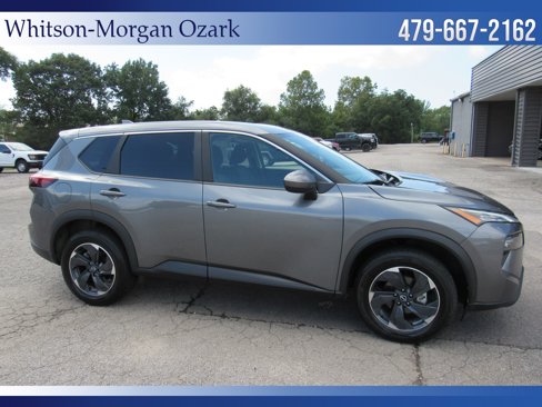 Used 2024 Nissan Rogue SV image 13