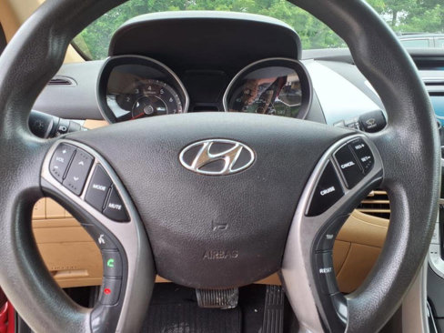 Used 2013 Hyundai Elantra GLS w/ Preferred Pkg image 19
