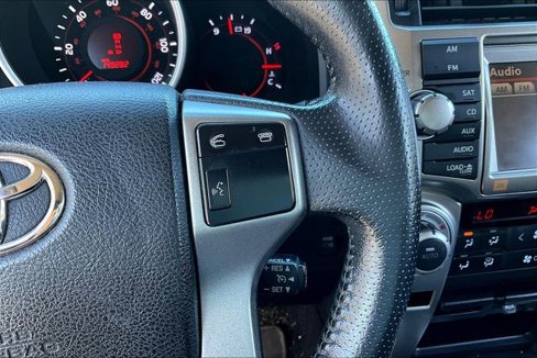 Used 2013 Toyota 4Runner SR5 image 16