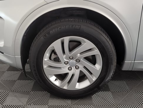 Used 2022 Land Rover Discovery Sport S R-Dynamic image 9